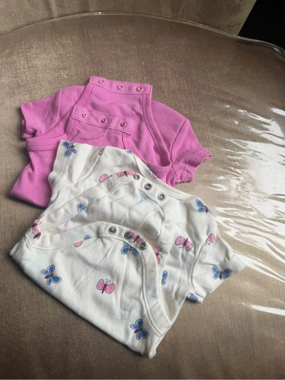 Old Navy Cream Butterfly Short Sleeve Tee with Pink Nike Bodysuit
